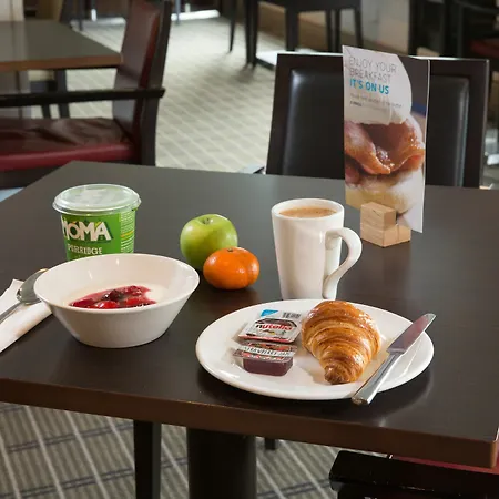 Express - Glasgow Airport By Ihg