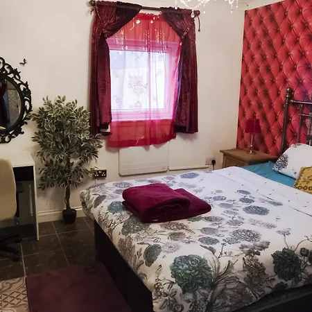 Lakasbah Apartment *