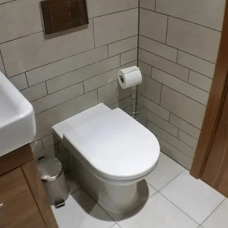 Buchanan Street 3 Bedroom 公寓 *