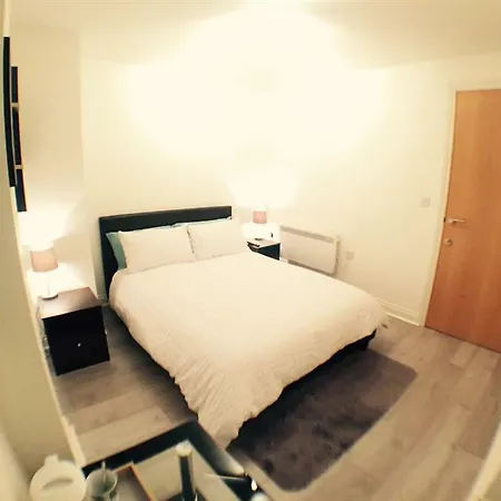 Infinity Guest Daire Glasgow