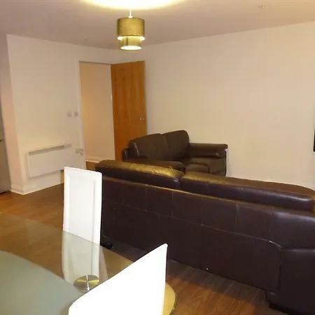 Infinity Guest Daire Glasgow