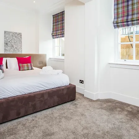 Blythswood Square Apartment *