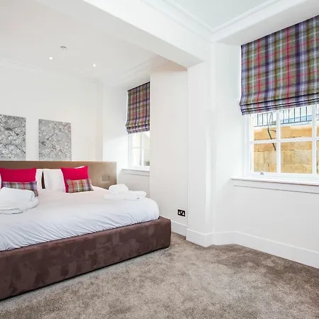 Blythswood Square Apartment *