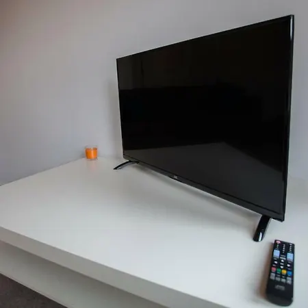 Comfortable And Fresh 1 Bedroom *
