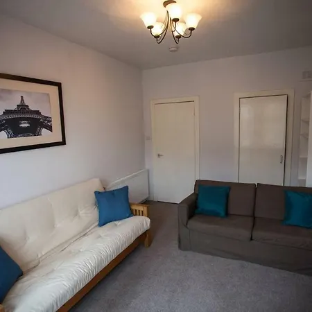 Comfortable And Fresh 1 Bedroom Glasgow