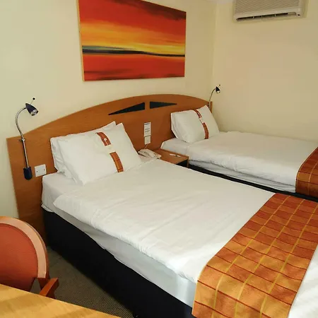 Express - Glasgow Airport By Ihg 3* Paisley