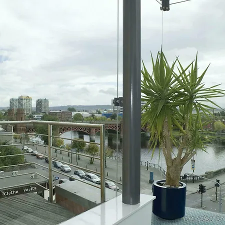 Hotel Express Riverside By Ihg 3*
