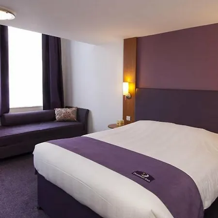 Hotel Premier Inn Glasgow Cc St Enoch Square 3*