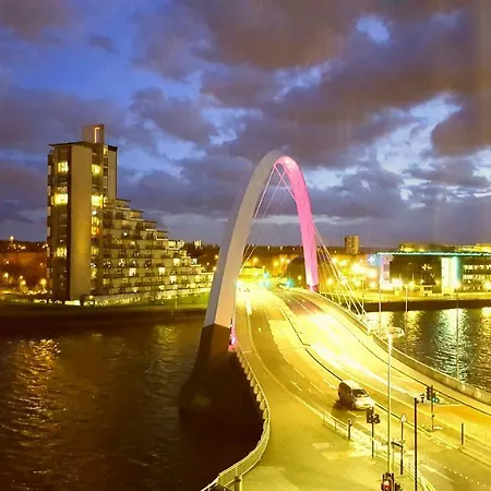 Lancefield Quay Apartment