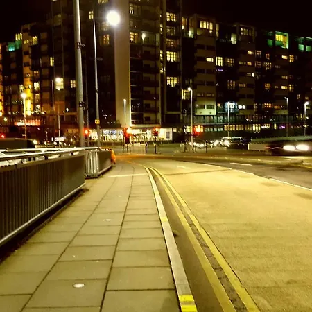Apartment Lancefield Quay