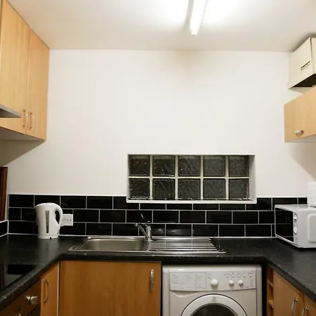 Apartment City Centre Riverside With Private Parking *