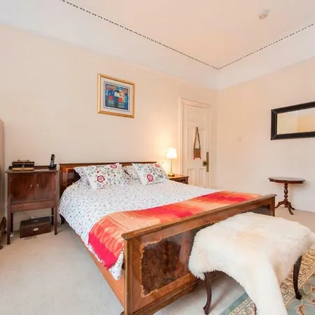 The Old Manse Villa