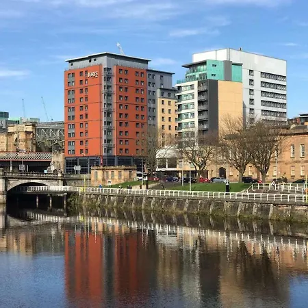 شقة City Centre With River Clyde Views غلاسغو
