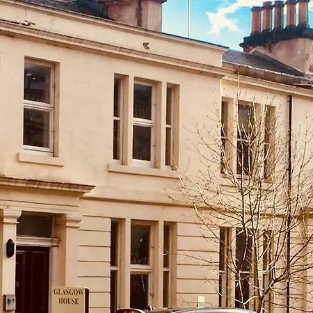 Bank Street Townhouse 3* Glasgow
