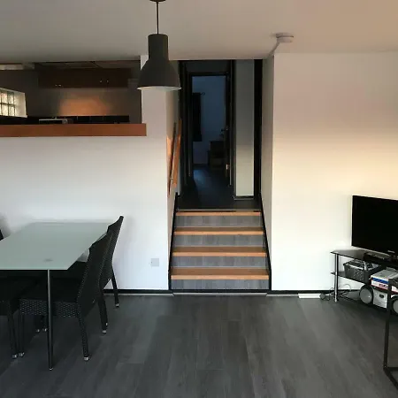 Apartment City Centre Riverside With Private Parking Glasgow