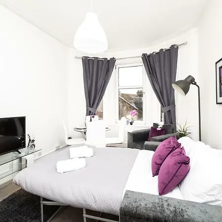 Klass Living - Dalmarnock Bridge Apartment, Rutherglen