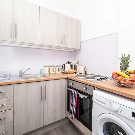 Klass Living - Dalmarnock Bridge Apartment, Rutherglen * Glasgow