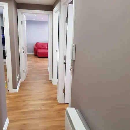 Apartment Glasgow's Modern & Stylish 3 Bedroom Aparment Glasgow