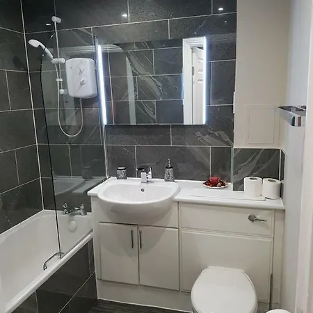 Glasgow's Modern & Stylish 3 Bedroom Aparment Apartment *