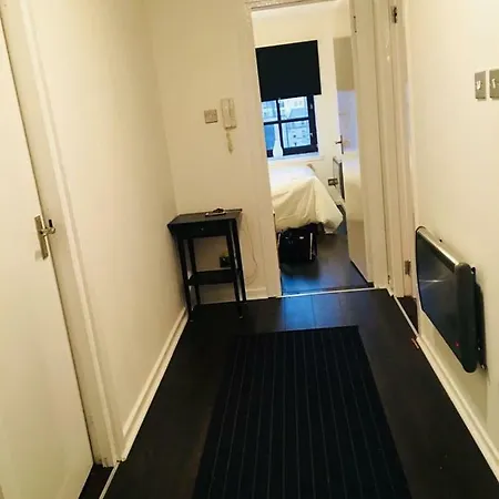 Apartment 125 Bell Street *