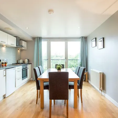 Lomond Serviced Apartments- Merchant's Apartment Glasgow