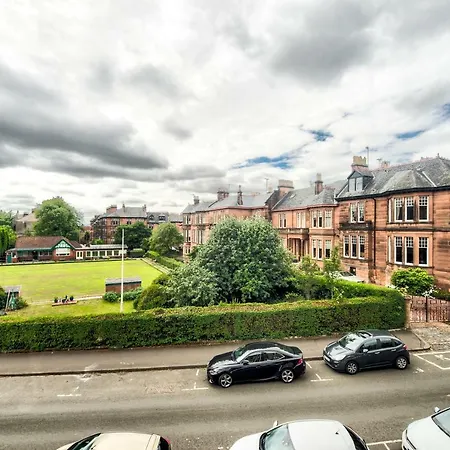 Apartment 32 Victoria Crescent Road Glasgow