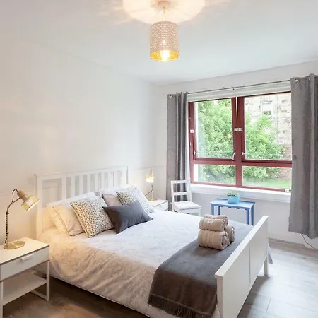Appartamento Bright, Spacious & Peaceful In Sunny Dennistoun Glasgow