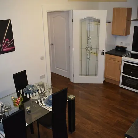Hébergement de vacances Silverburn New House With Free Parking And Garden *