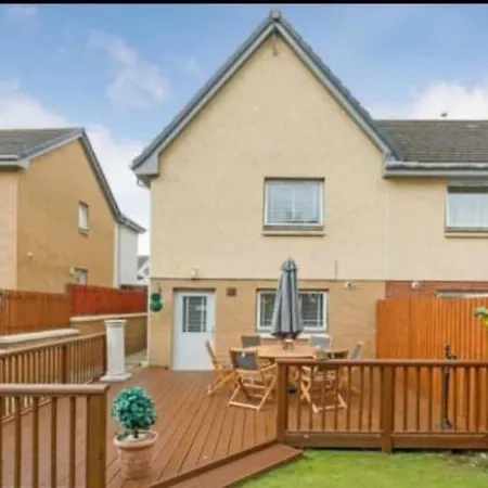 Silverburn New House With Free Parking And Garden Hébergement de vacances