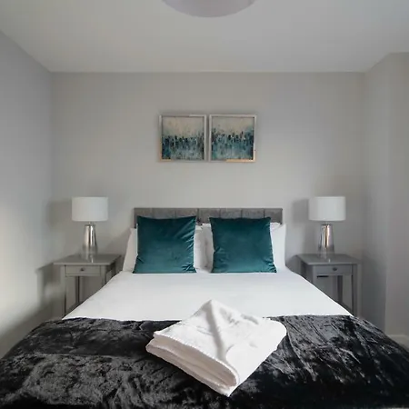 Luxury 2 Bed 2 Bath - Free Parking * 글라스고