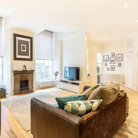 Charing Cross 3 - 4bed-historical - Townhouse In City Glasgow
