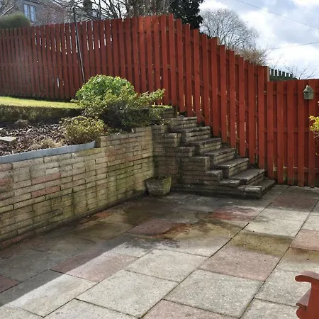 Fantastic 3 Bedroom House In Langside/shawlands Hébergement de vacances *