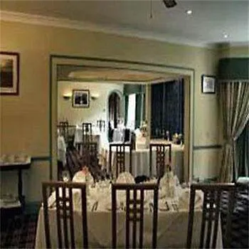 Otel Ewington City