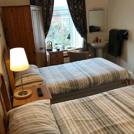 Konukevi Glades House 4*