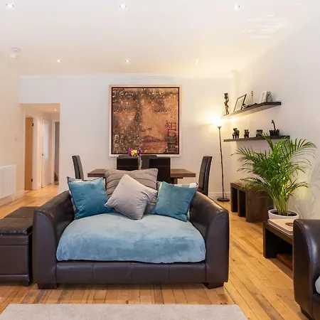 Charing Cross 3 - 4bed-historical - Townhouse In City *
