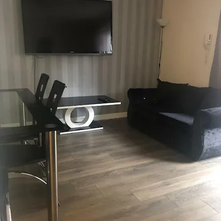 Apartment 2 Bedroom At Secc Hydro Free Parking Glasgow