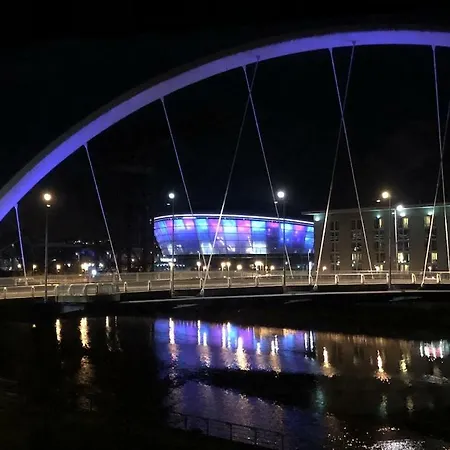 Arcview - Sec Hydro Two Bed Flat With Free Parking And Great View Apartment Glasgow