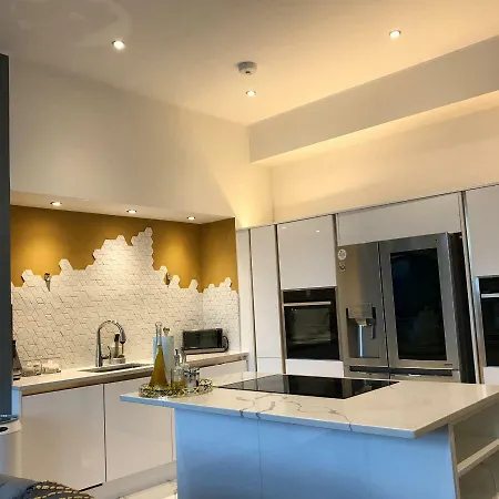 2 Bed Chic In Centre Appartement Glasgow