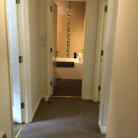 Apartment 2 Bed City With Parking *
