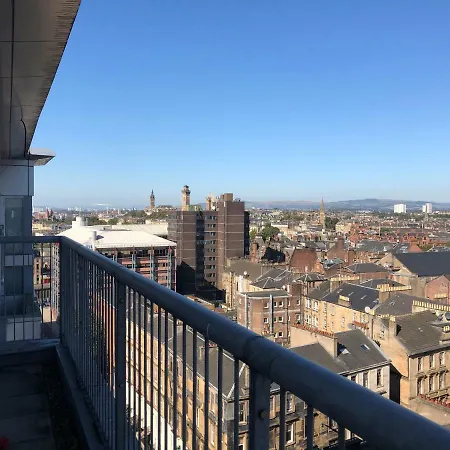 Penthouse 3 Bedroom Luxury - Centre Apartment