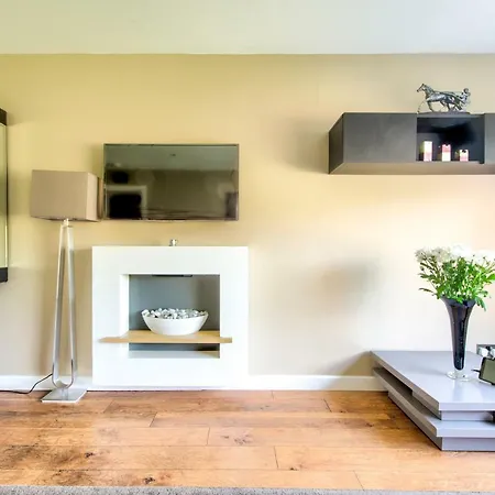 No.17 Serviced Glasgow