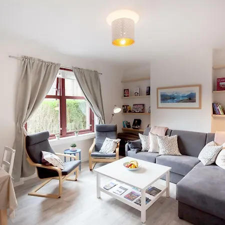 Appartamento Bright, Spacious & Peaceful In Sunny Dennistoun Glasgow
