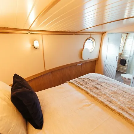 Botel Gerda Of Glasgow