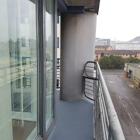 Glasgow's Centre Refined 3 Bedroom Appartamento *
