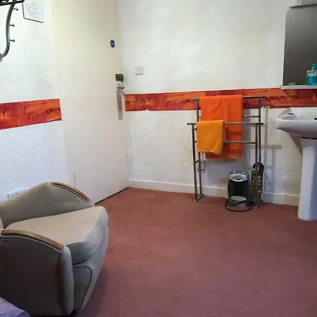 Glades House 4* Glasgow