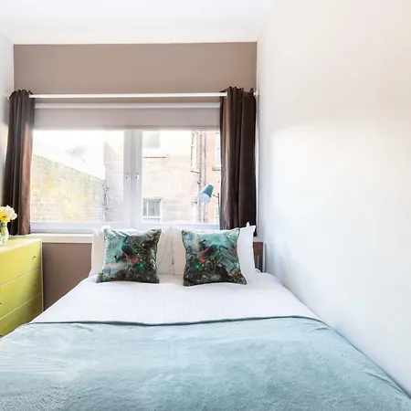 Holiday home Charing Cross 3 - 4bed-historical - Townhouse In City