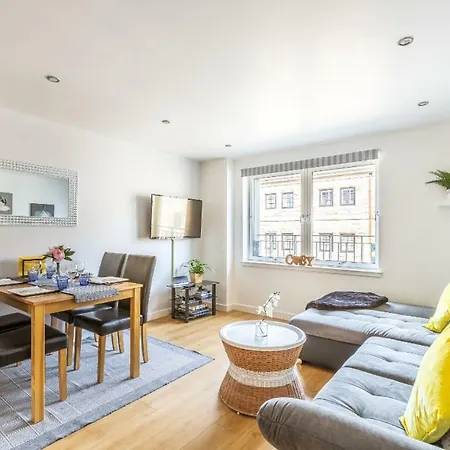 Apartament Cosy In Quiet City-centre With Car Park Glasgow