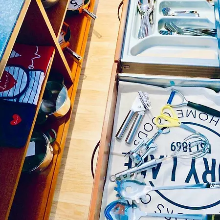 Centre - The Penthouse With Riverviews - Apartmán