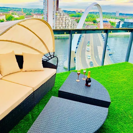 Centre - The Penthouse With Riverviews - Glasgow