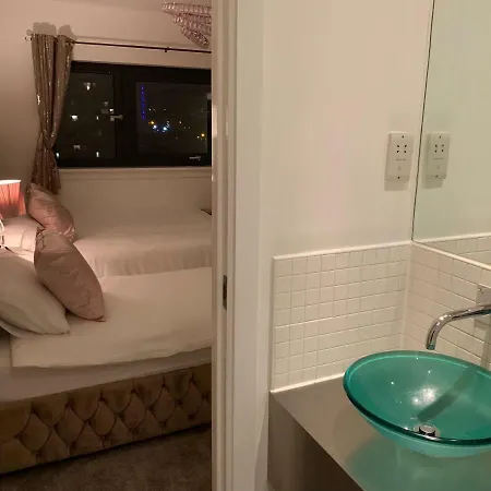 Centre - The Penthouse With Riverviews - Apartmán